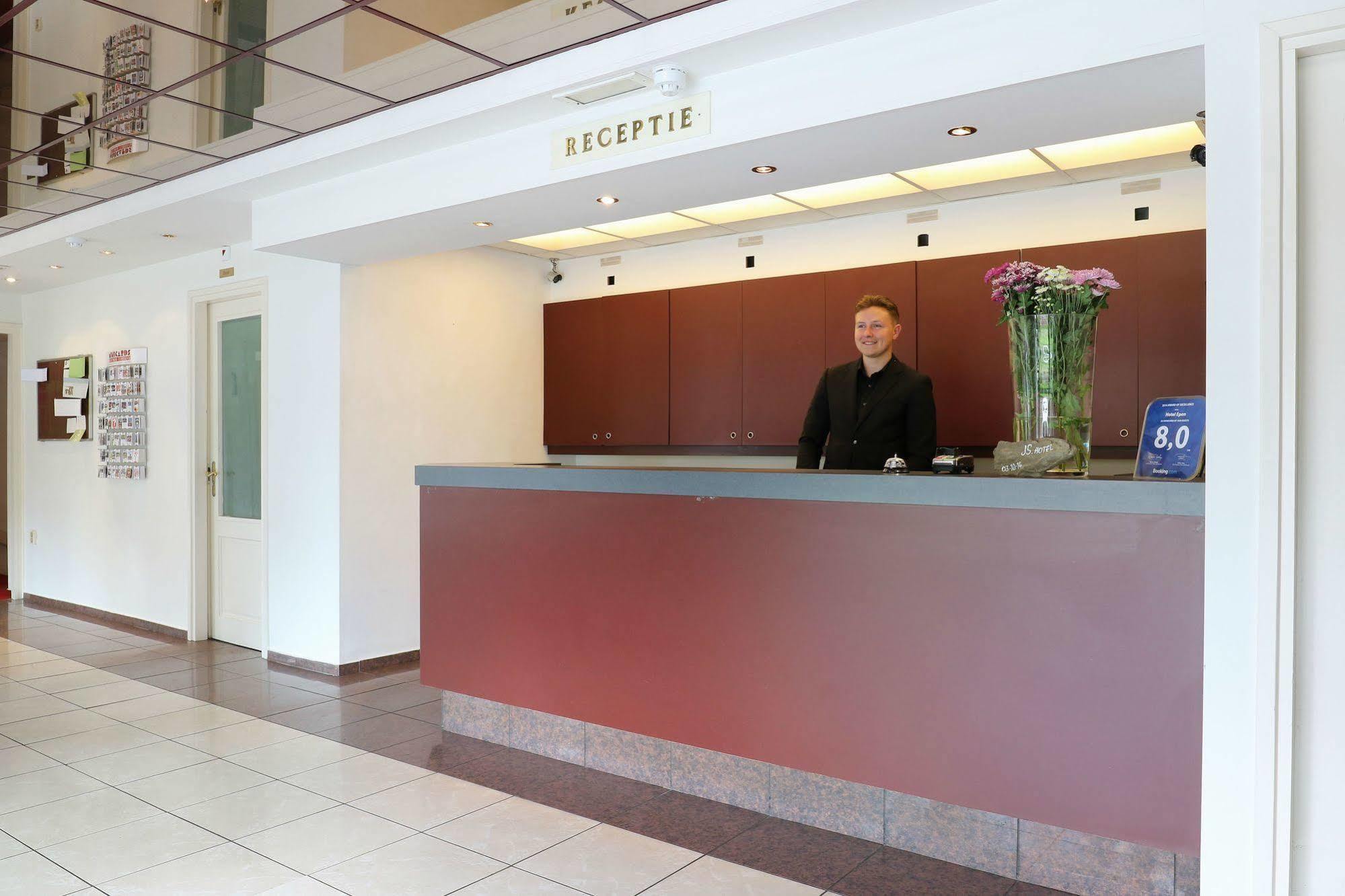 Js Hotel Epen Luaran gambar