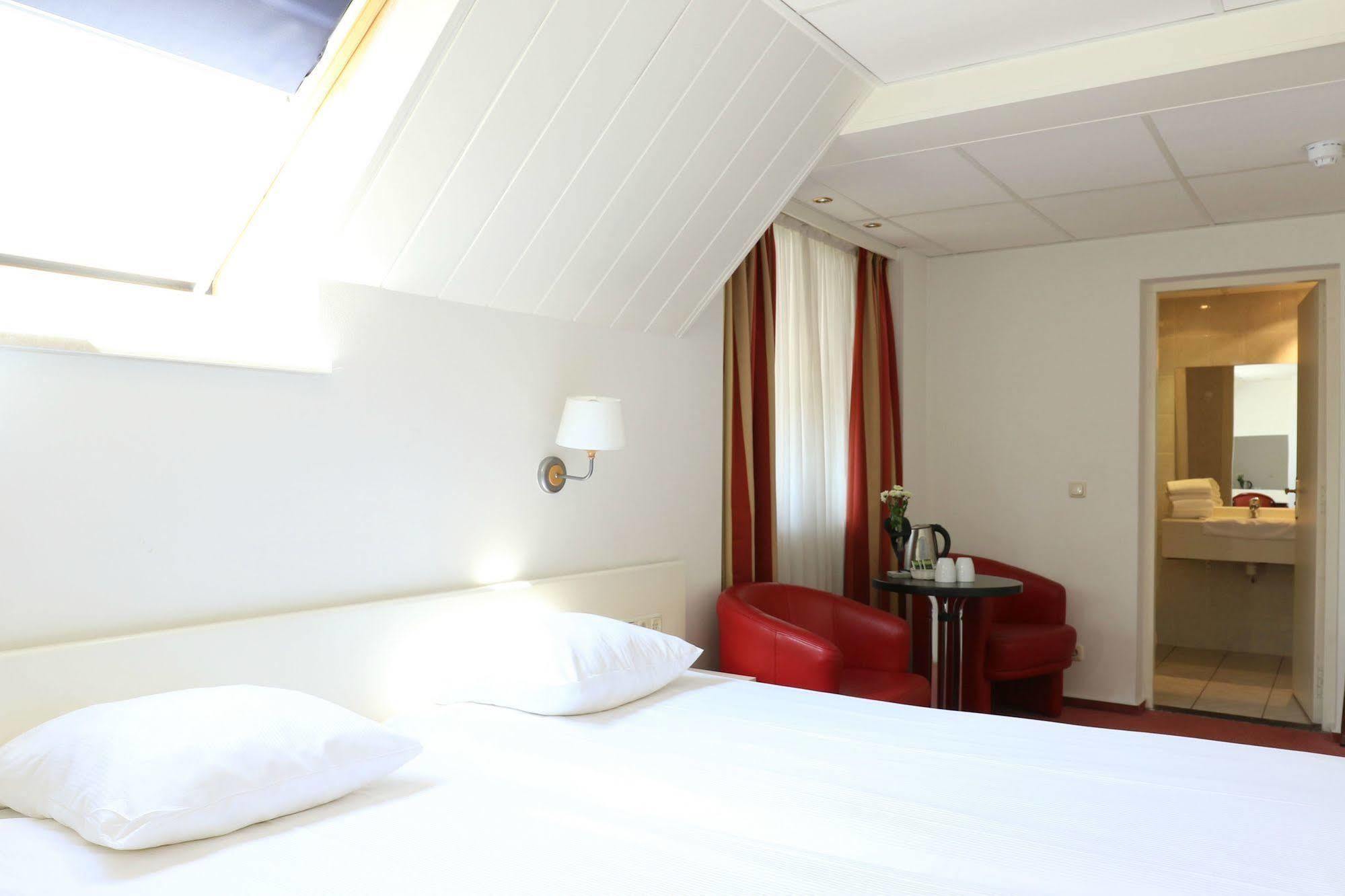 Js Hotel Epen Luaran gambar